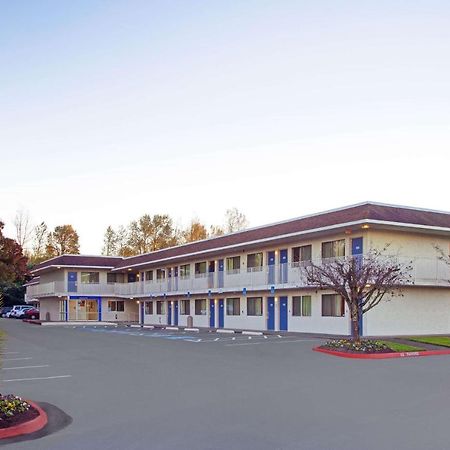 Motel 6-Troutdale, Or - Portland East Bagian luar foto