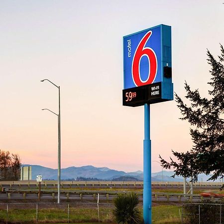 Motel 6-Troutdale, Or - Portland East Bagian luar foto