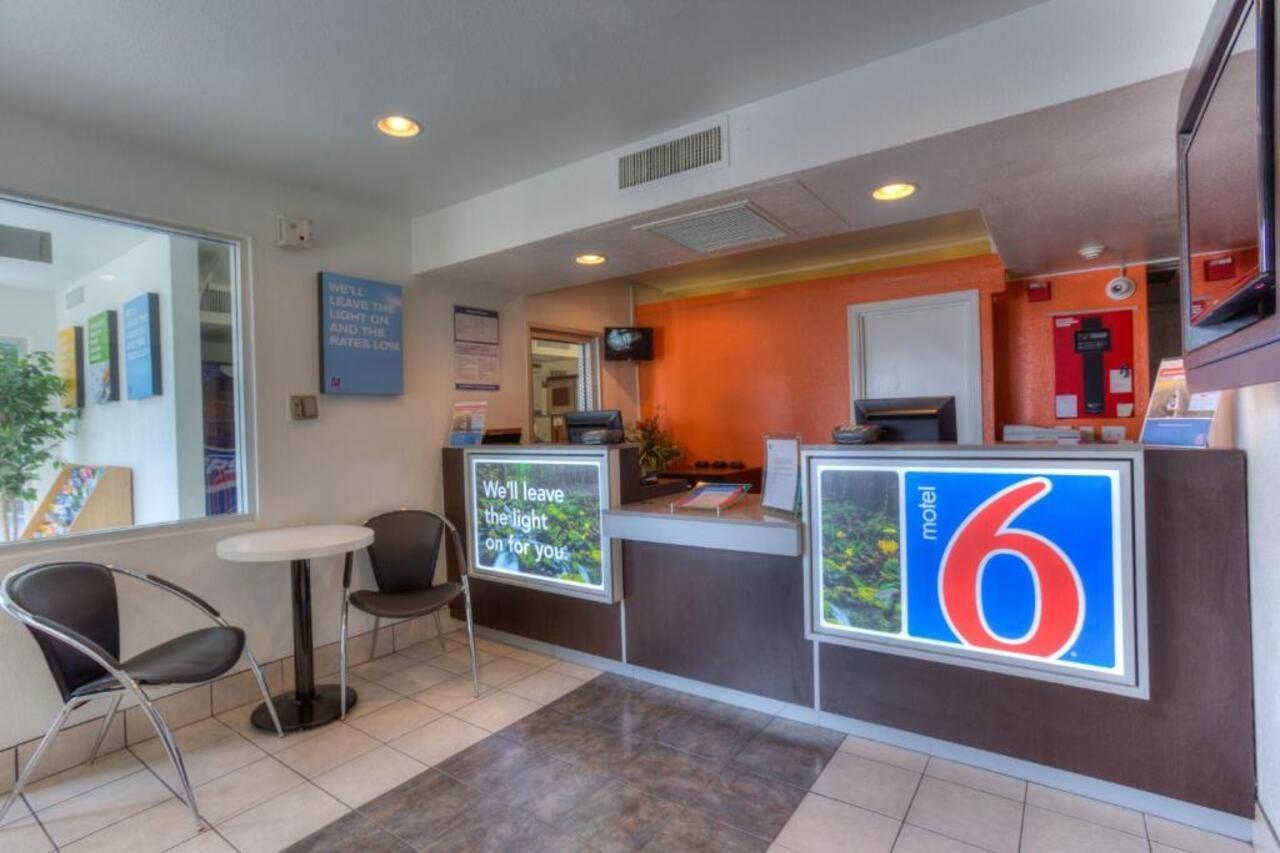 Motel 6-Troutdale, Or - Portland East Bagian luar foto