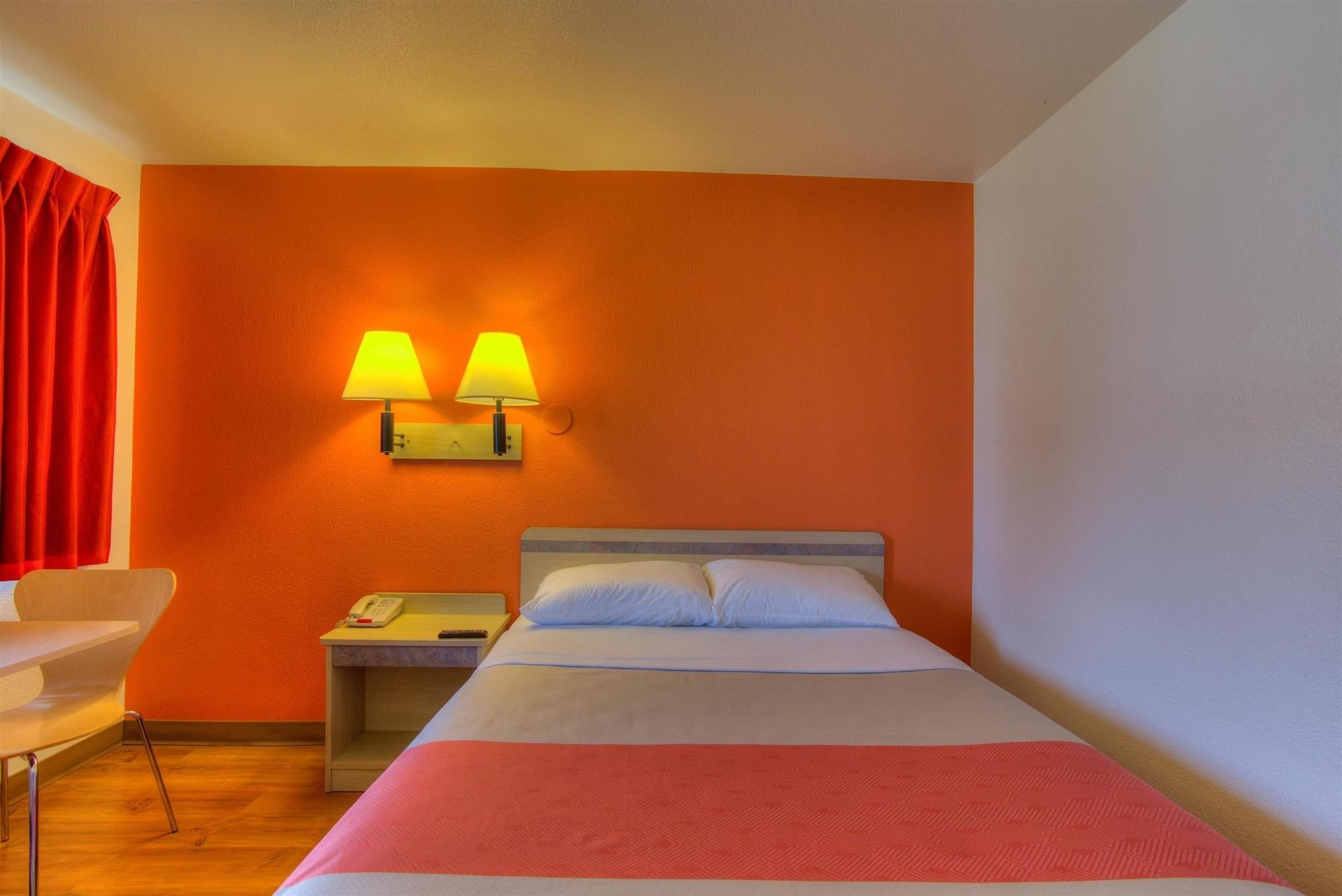 Motel 6-Troutdale, Or - Portland East Bagian luar foto