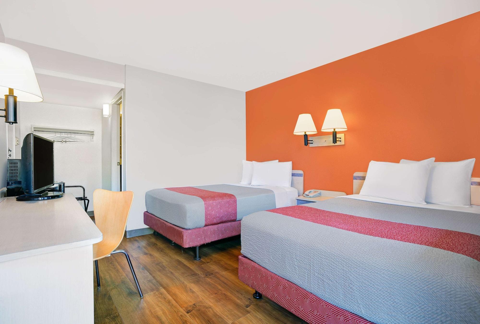 Motel 6-Troutdale, Or - Portland East Bagian luar foto