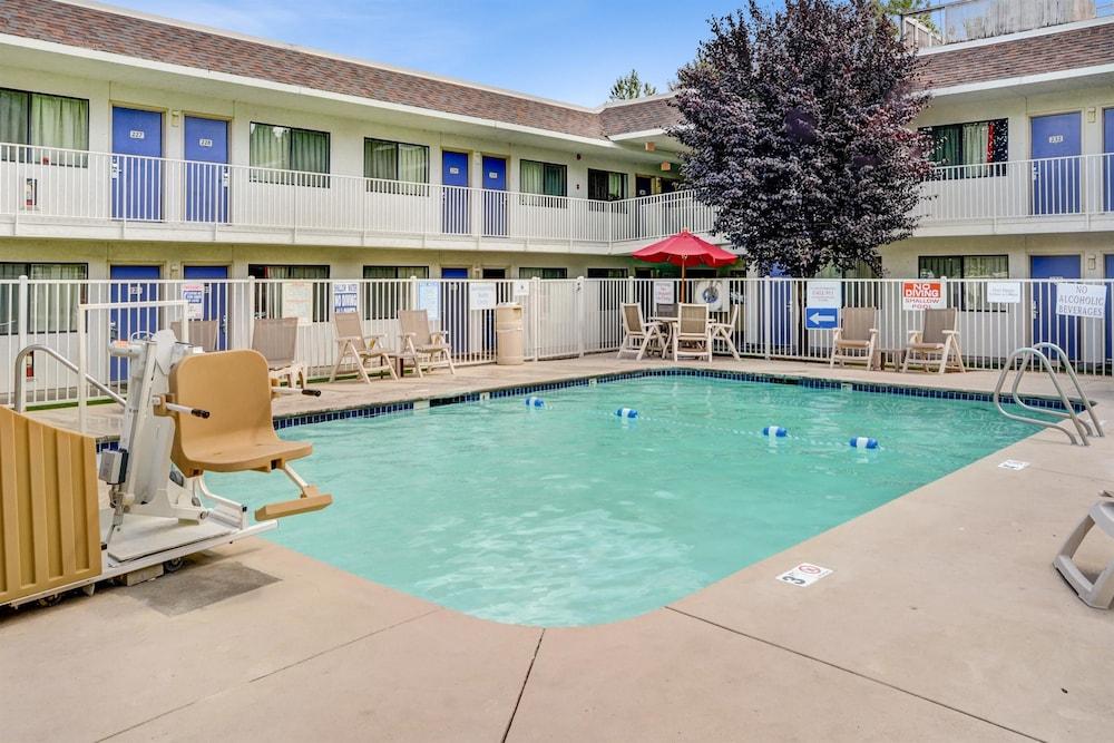 Motel 6-Troutdale, Or - Portland East Bagian luar foto